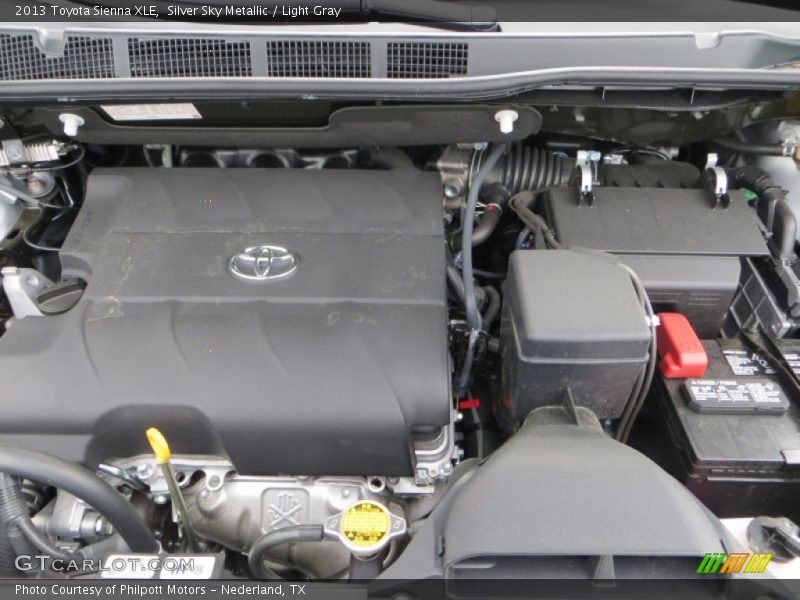 Silver Sky Metallic / Light Gray 2013 Toyota Sienna XLE