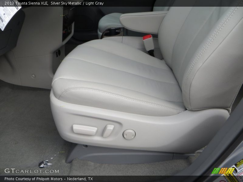 Silver Sky Metallic / Light Gray 2013 Toyota Sienna XLE