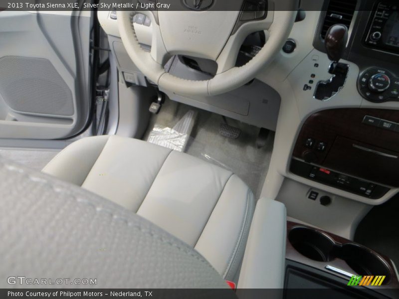 Silver Sky Metallic / Light Gray 2013 Toyota Sienna XLE