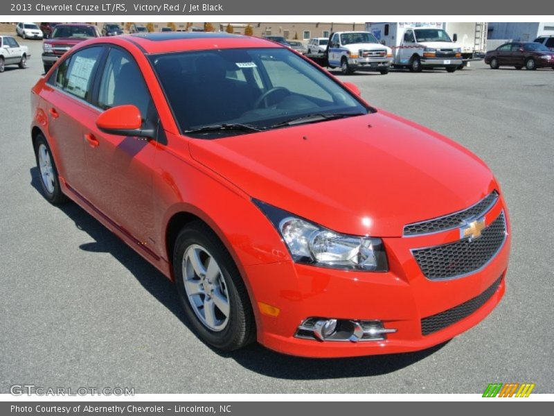 Victory Red / Jet Black 2013 Chevrolet Cruze LT/RS