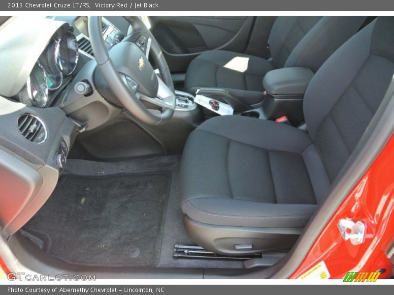 Victory Red / Jet Black 2013 Chevrolet Cruze LT/RS