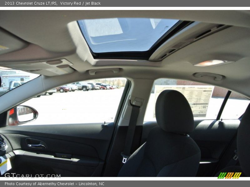 Victory Red / Jet Black 2013 Chevrolet Cruze LT/RS