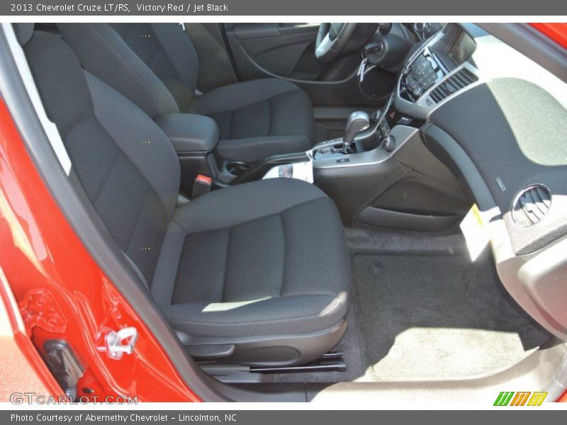 Victory Red / Jet Black 2013 Chevrolet Cruze LT/RS