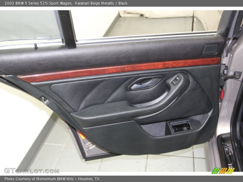 Door Panel of 2003 5 Series 525i Sport Wagon