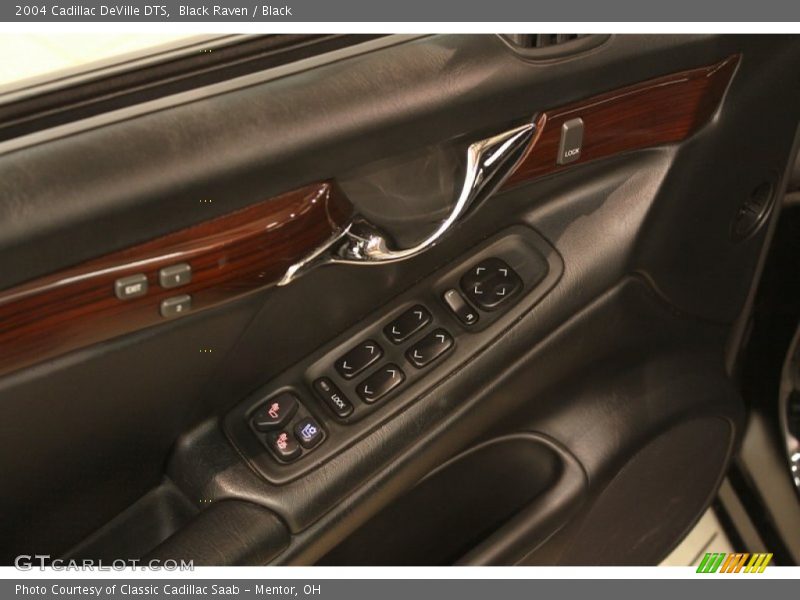 Black Raven / Black 2004 Cadillac DeVille DTS