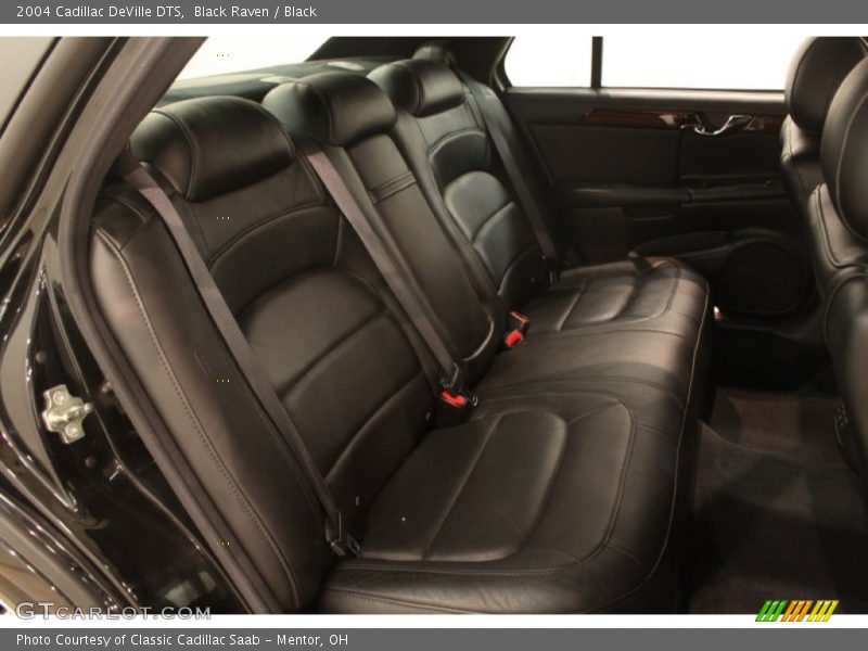 Black Raven / Black 2004 Cadillac DeVille DTS