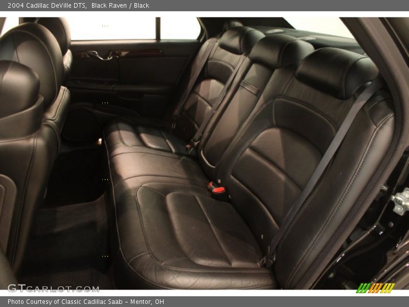 Black Raven / Black 2004 Cadillac DeVille DTS