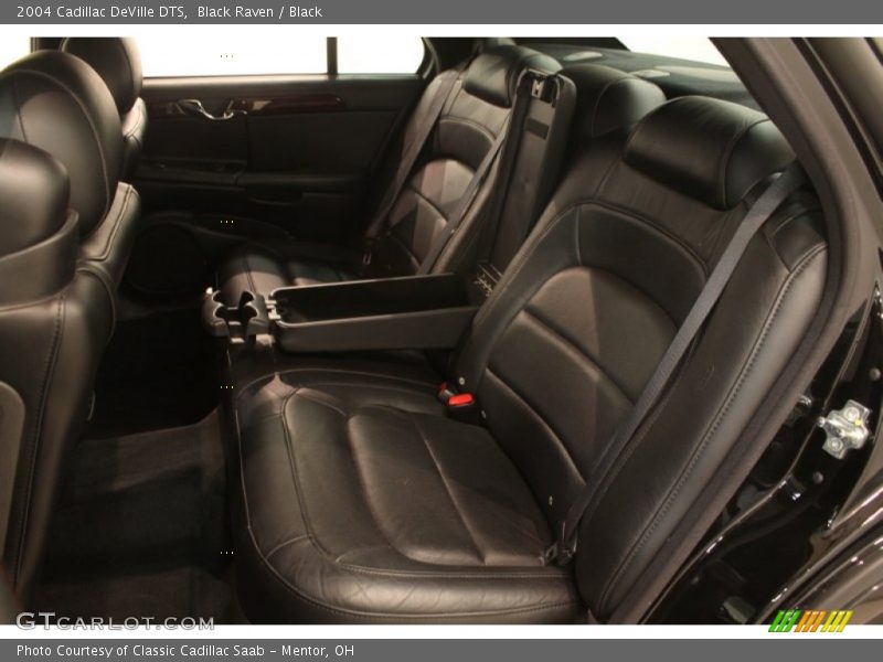 Black Raven / Black 2004 Cadillac DeVille DTS