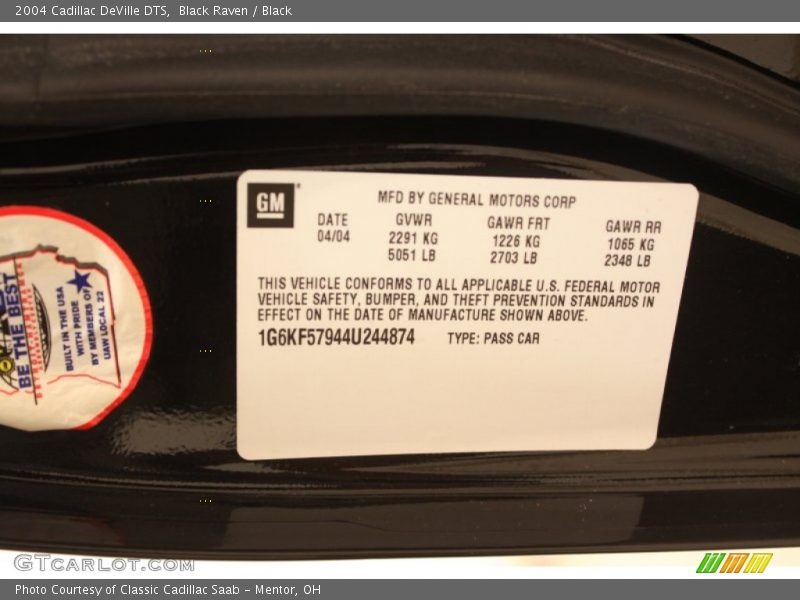 Black Raven / Black 2004 Cadillac DeVille DTS