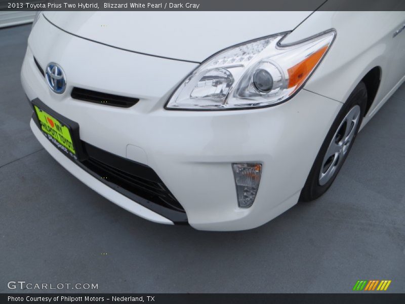 Blizzard White Pearl / Dark Gray 2013 Toyota Prius Two Hybrid