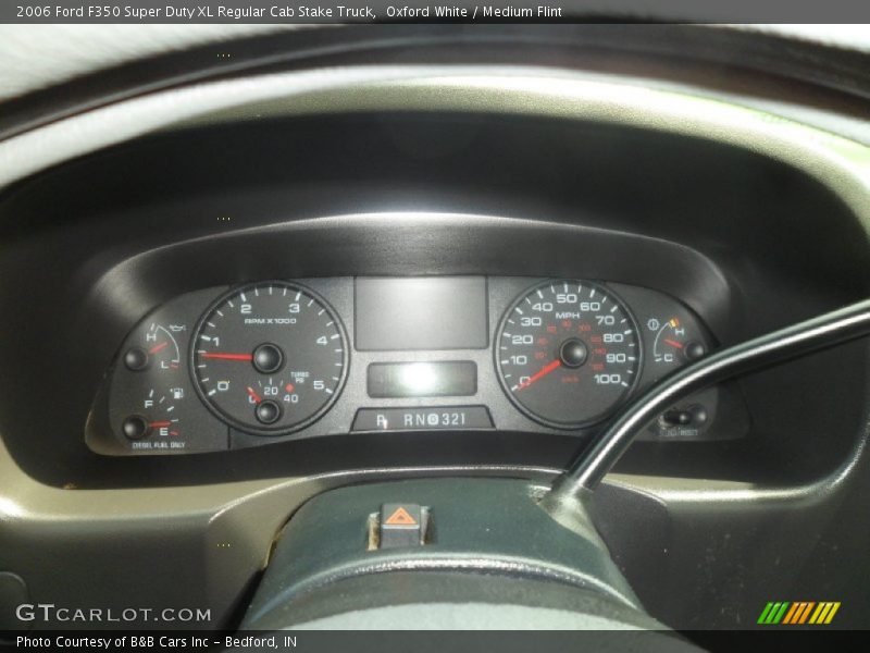 Oxford White / Medium Flint 2006 Ford F350 Super Duty XL Regular Cab Stake Truck