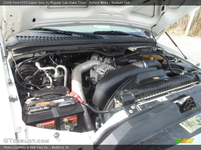 Oxford White / Medium Flint 2006 Ford F350 Super Duty XL Regular Cab Stake Truck