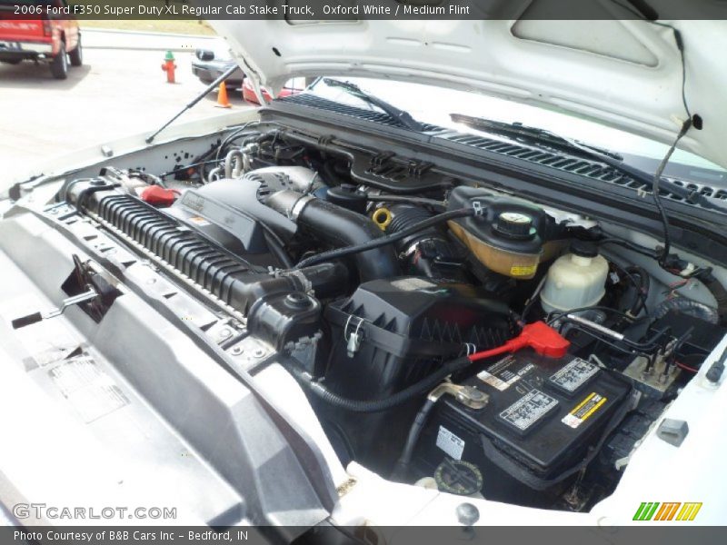 Oxford White / Medium Flint 2006 Ford F350 Super Duty XL Regular Cab Stake Truck