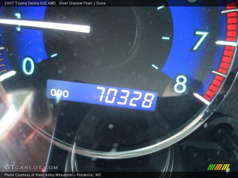 Silver Shadow Pearl / Stone 2007 Toyota Sienna XLE AWD