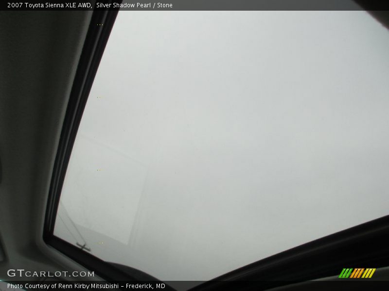 Silver Shadow Pearl / Stone 2007 Toyota Sienna XLE AWD