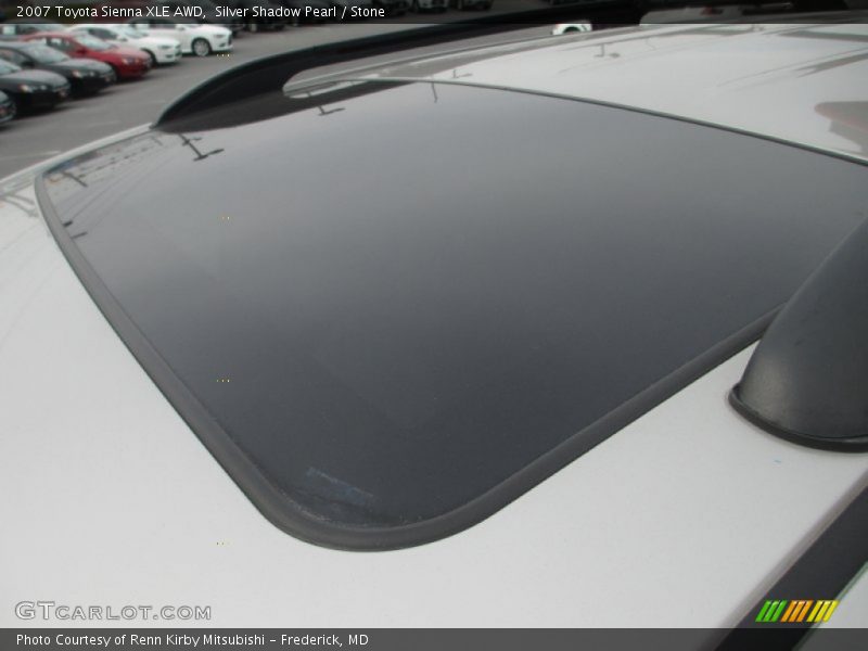 Silver Shadow Pearl / Stone 2007 Toyota Sienna XLE AWD