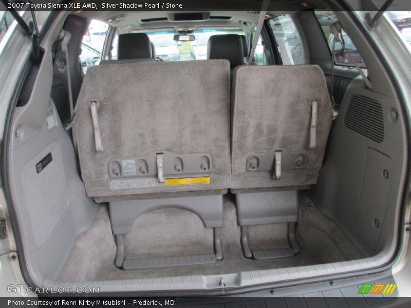 Silver Shadow Pearl / Stone 2007 Toyota Sienna XLE AWD