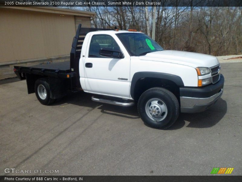 Summit White / Dark Charcoal 2005 Chevrolet Silverado 3500 Regular Cab 4x4 Chassis