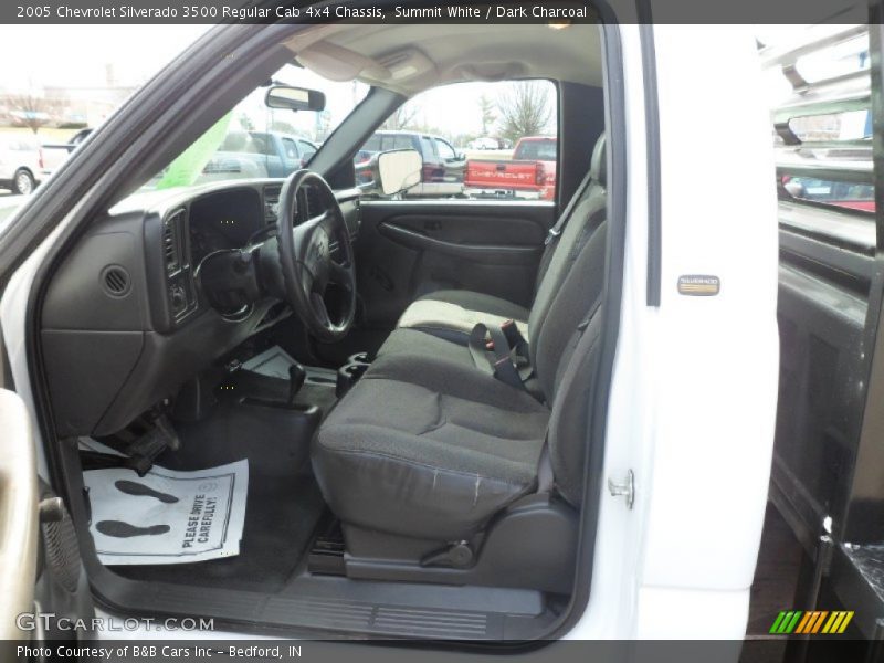 Summit White / Dark Charcoal 2005 Chevrolet Silverado 3500 Regular Cab 4x4 Chassis