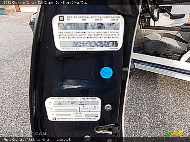 Dark Blue / Silver/Gray 1982 Chevrolet Camaro Z28 Coupe