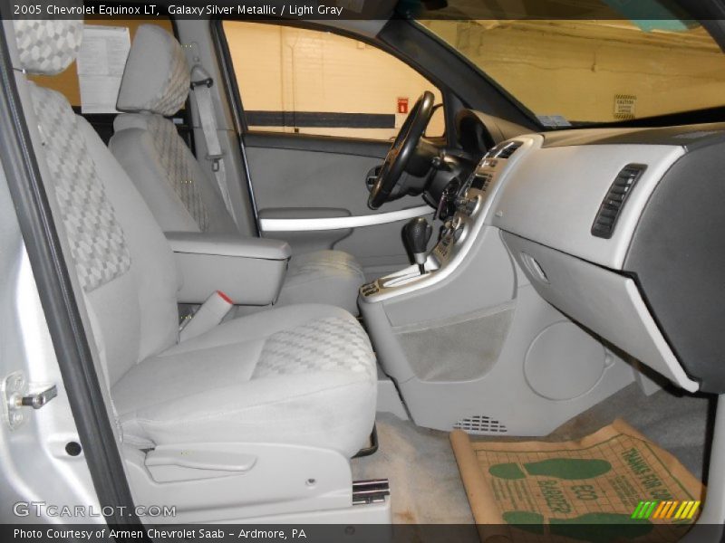 Galaxy Silver Metallic / Light Gray 2005 Chevrolet Equinox LT