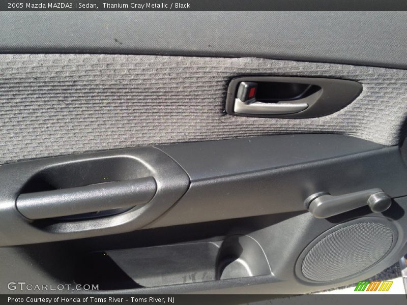 Titanium Gray Metallic / Black 2005 Mazda MAZDA3 i Sedan