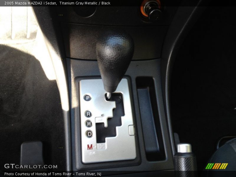 Titanium Gray Metallic / Black 2005 Mazda MAZDA3 i Sedan