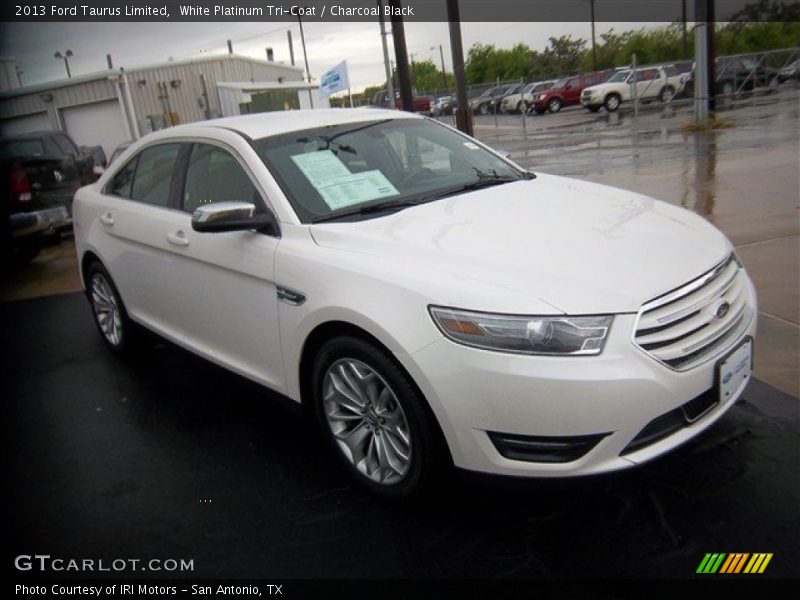 White Platinum Tri-Coat / Charcoal Black 2013 Ford Taurus Limited