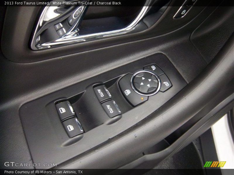 White Platinum Tri-Coat / Charcoal Black 2013 Ford Taurus Limited