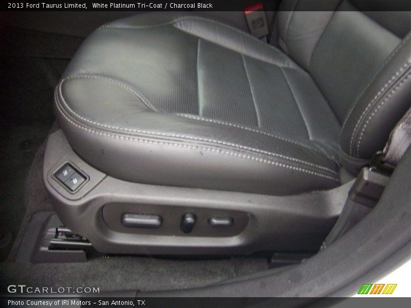 White Platinum Tri-Coat / Charcoal Black 2013 Ford Taurus Limited