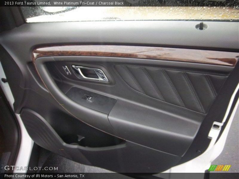 White Platinum Tri-Coat / Charcoal Black 2013 Ford Taurus Limited