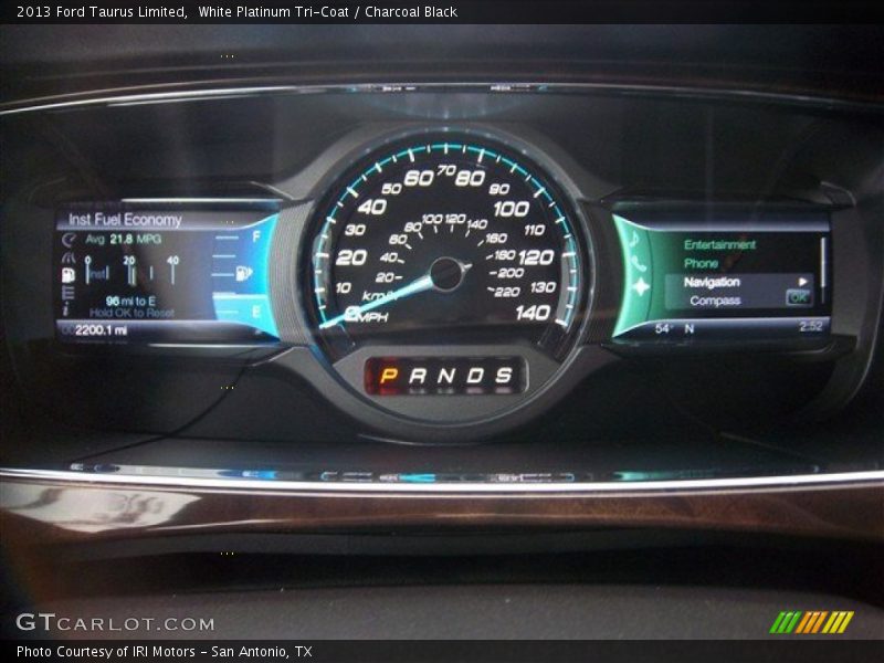 White Platinum Tri-Coat / Charcoal Black 2013 Ford Taurus Limited