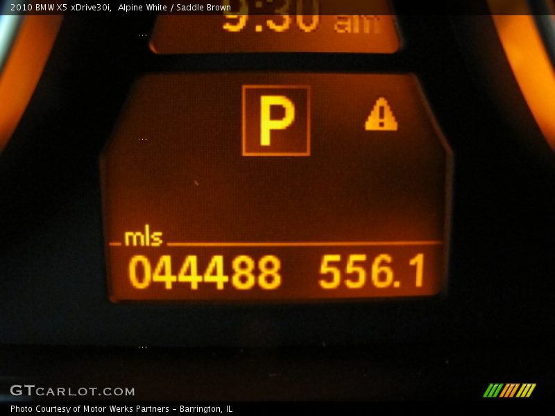 Alpine White / Saddle Brown 2010 BMW X5 xDrive30i