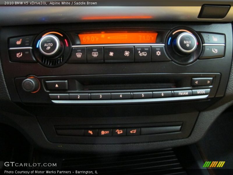 Alpine White / Saddle Brown 2010 BMW X5 xDrive30i