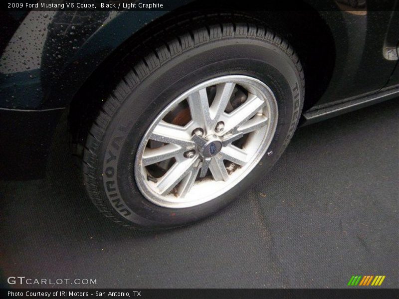 Black / Light Graphite 2009 Ford Mustang V6 Coupe