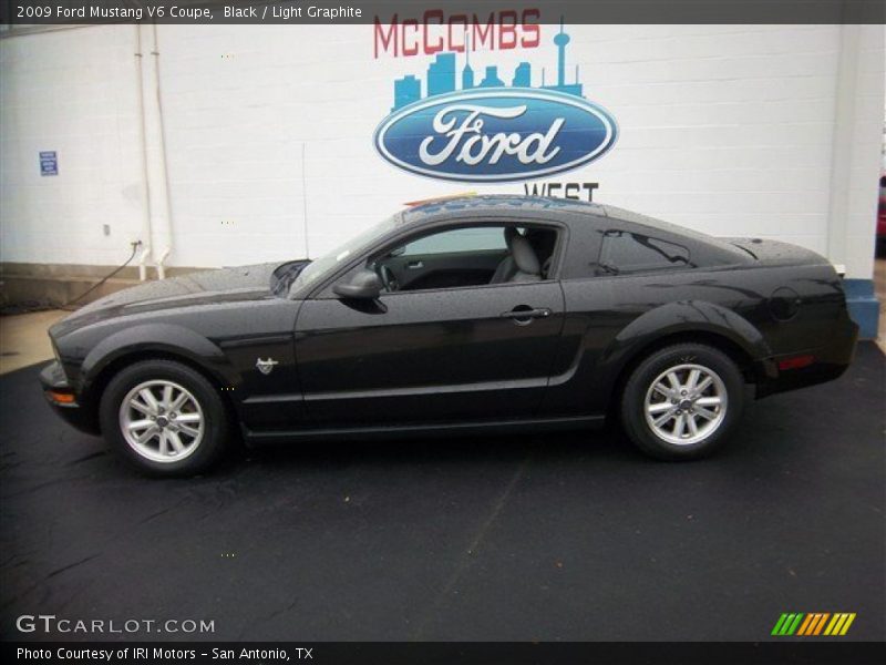 Black / Light Graphite 2009 Ford Mustang V6 Coupe
