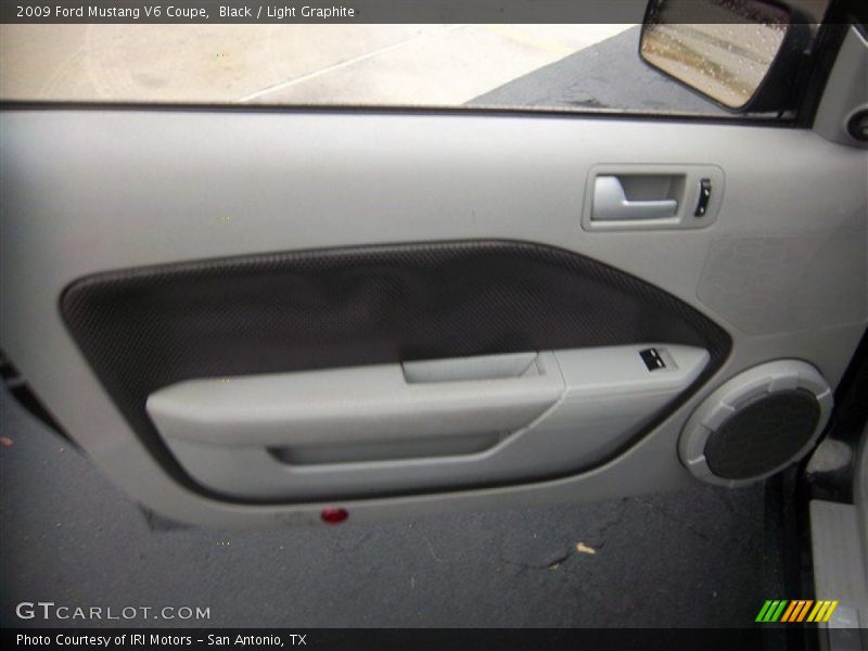 Black / Light Graphite 2009 Ford Mustang V6 Coupe