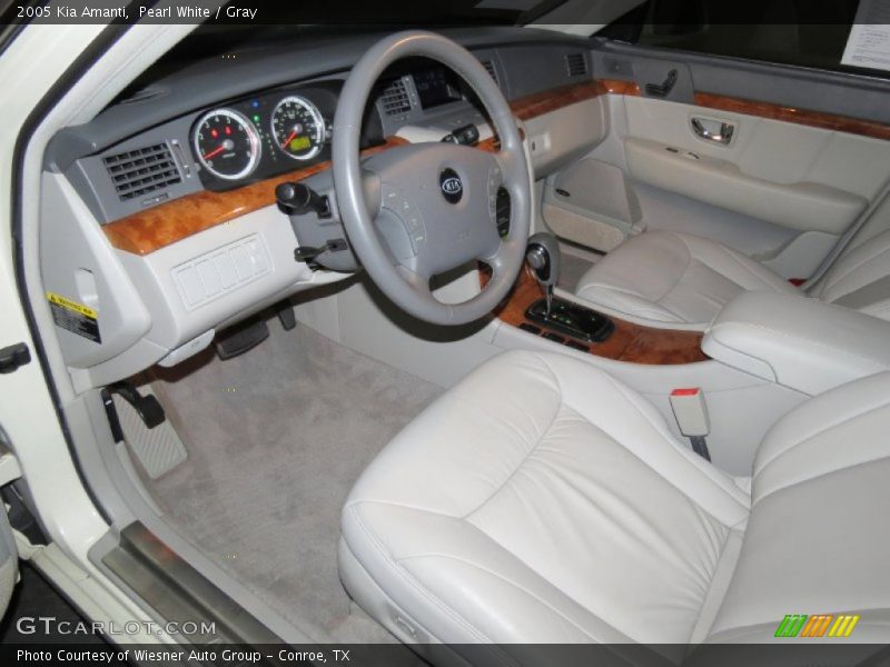 Pearl White / Gray 2005 Kia Amanti