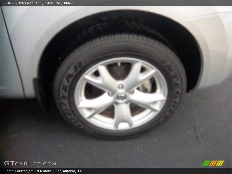 Silver Ice / Black 2009 Nissan Rogue SL