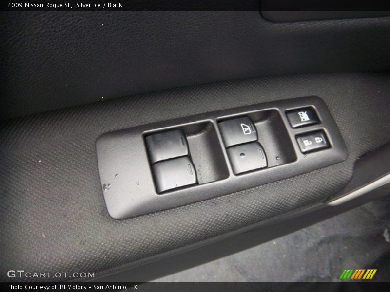 Silver Ice / Black 2009 Nissan Rogue SL