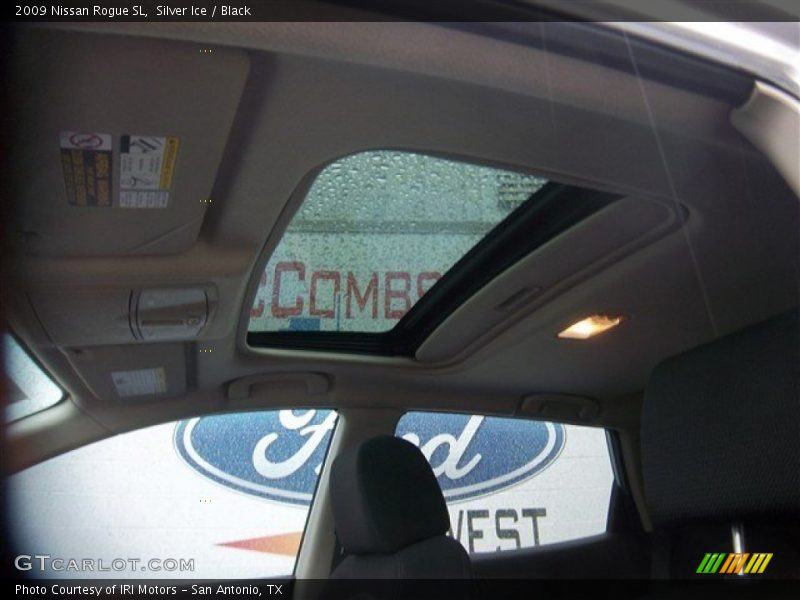 Silver Ice / Black 2009 Nissan Rogue SL