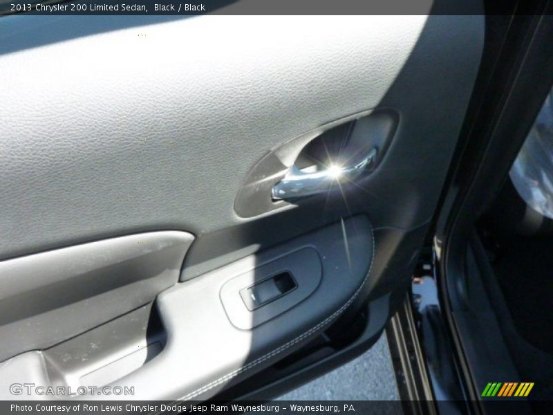 Black / Black 2013 Chrysler 200 Limited Sedan