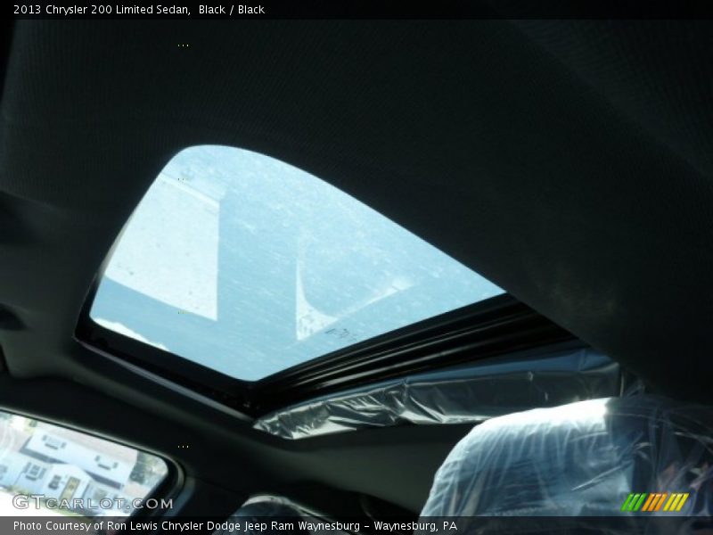 Black / Black 2013 Chrysler 200 Limited Sedan