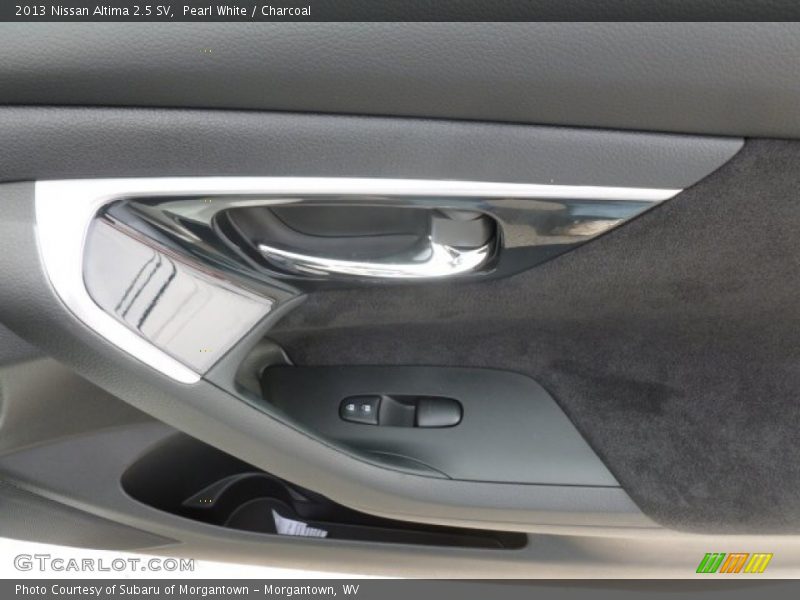 Pearl White / Charcoal 2013 Nissan Altima 2.5 SV