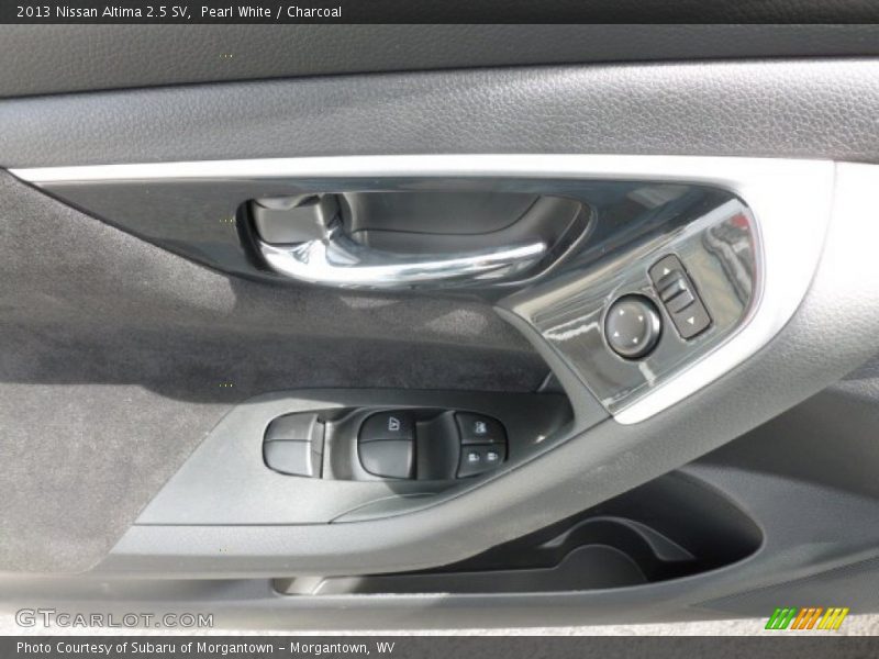 Pearl White / Charcoal 2013 Nissan Altima 2.5 SV