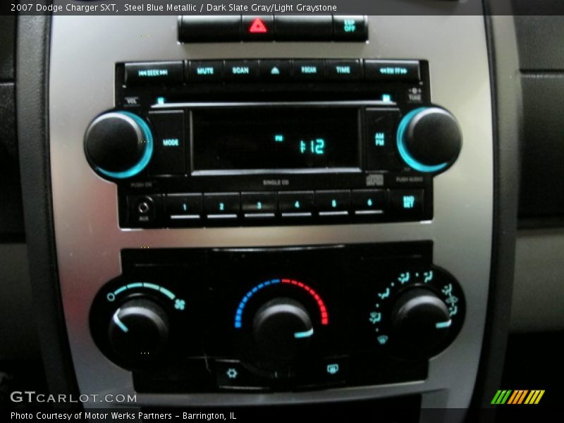 Controls of 2007 Charger SXT