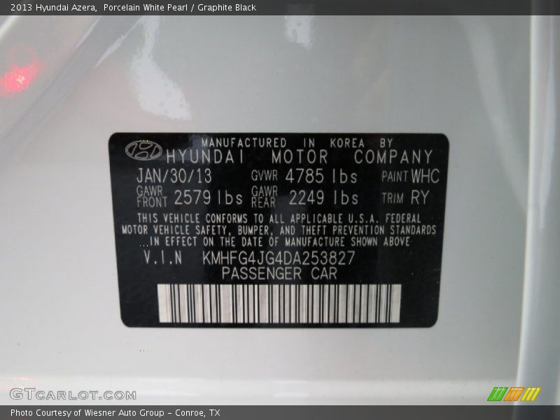 Porcelain White Pearl / Graphite Black 2013 Hyundai Azera