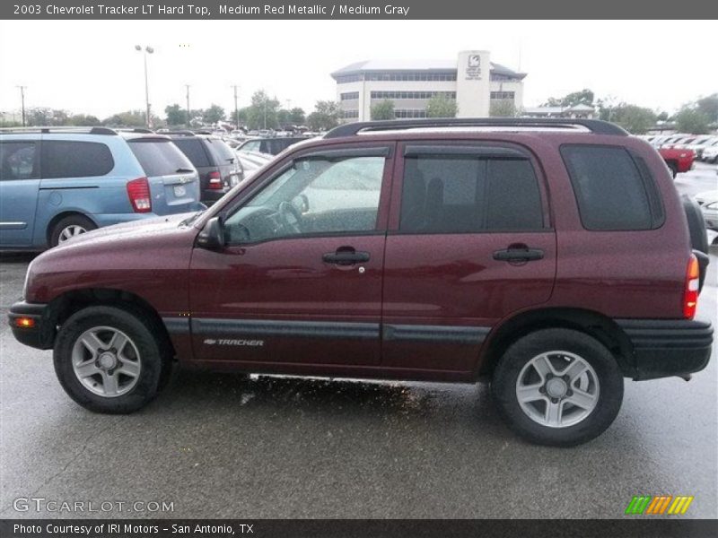 Medium Red Metallic / Medium Gray 2003 Chevrolet Tracker LT Hard Top