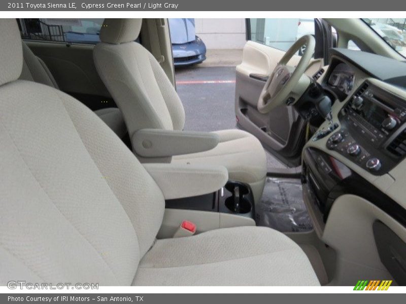 Cypress Green Pearl / Light Gray 2011 Toyota Sienna LE