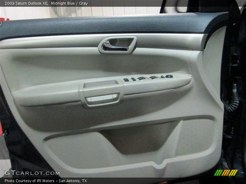 Midnight Blue / Gray 2009 Saturn Outlook XE
